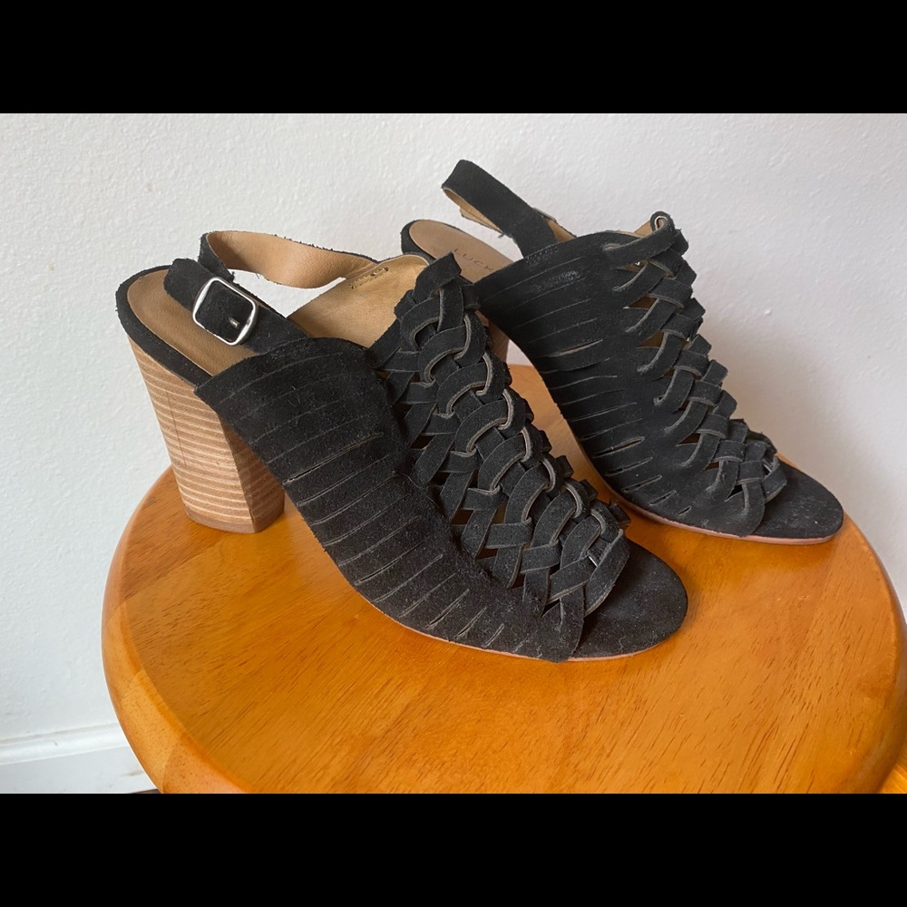 Lucky Brand Stacked Heel Sandal - black, size 7